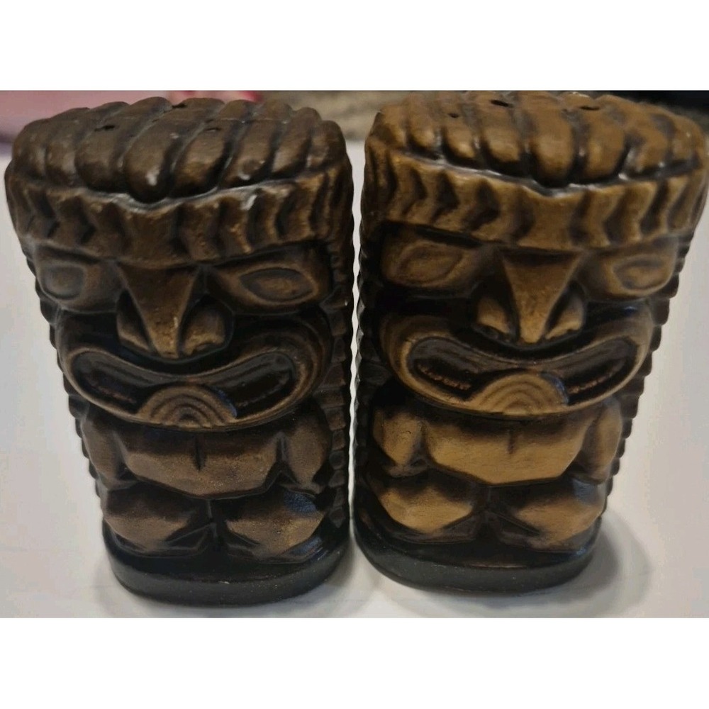 Vintage MCM  Tiki Salt &  Pepper Shakers Mid Century Man Cave Tropical Decor